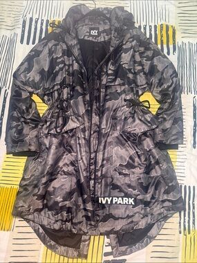 IVY PARK Custom Fit Parka